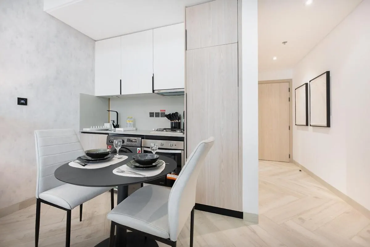 Modern Studio Apartment With Pool View For 2 In Jvc Dubai 0*,